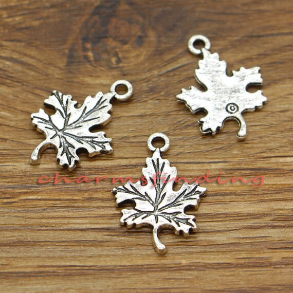 8 Flower connector charms antique silver tone F311