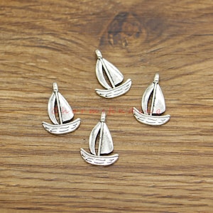 50pcs Sailboat Charms Sailing Boat Charms Antique Silver Tone 13x19mm cf4066