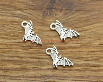 30pcs Bat Charms Halloween Charm Antique Silver Tone 11x22mm cf4545