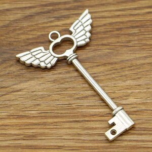 5pcs Large Winged Key Pendants Charms Large Key Charms Antique - Etsy