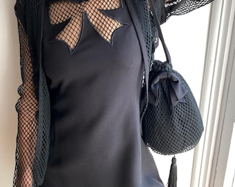 Conjunto de tres piezas con lazo de rejilla negra "Kit" de Moschino, años 90