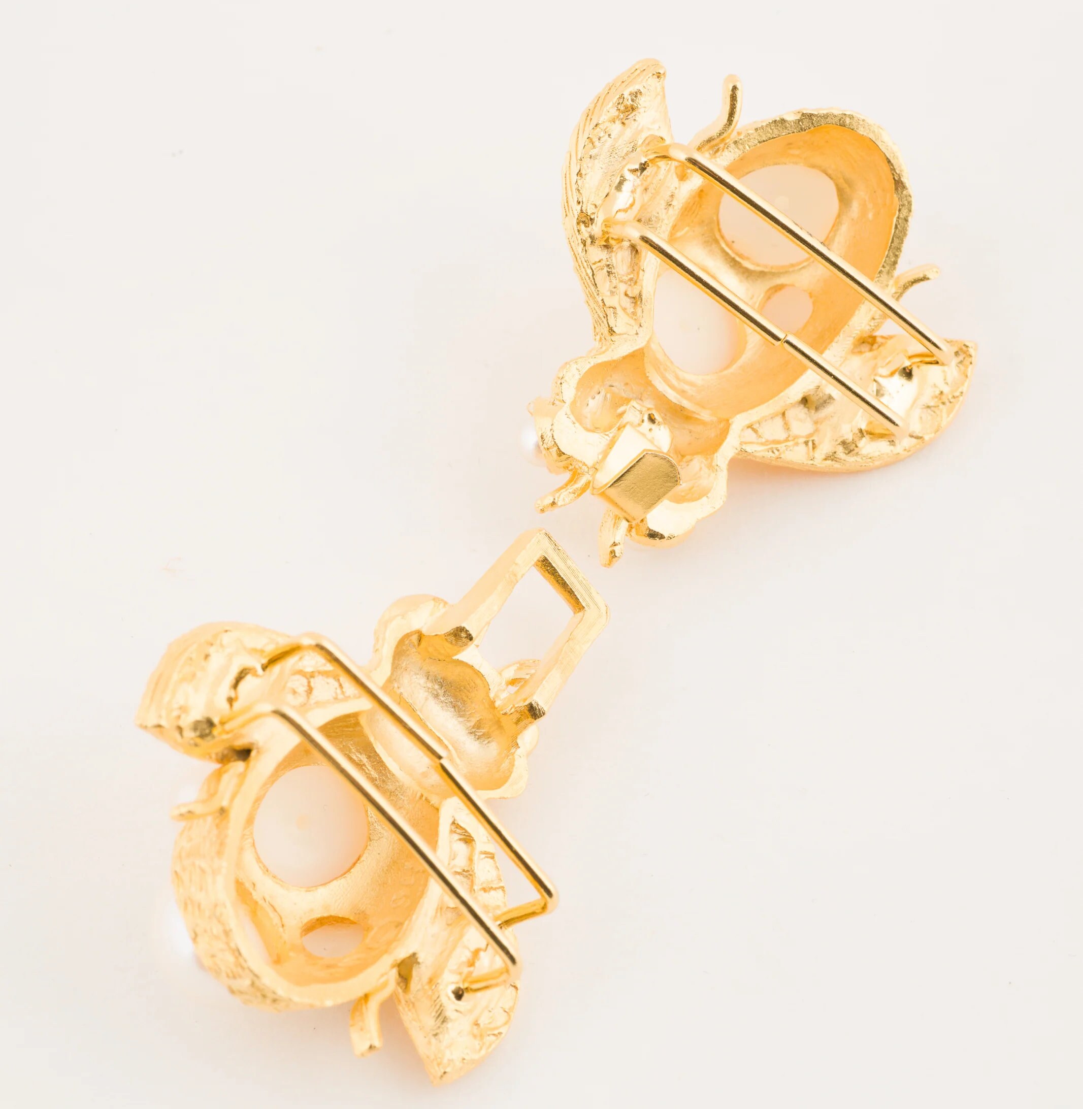 Rare Doreen Ryan designer bumblebee belt buckle Doreen Ryan 1994 Bumble Bee Figural Gold-Tone Belt Buckle  main image 3