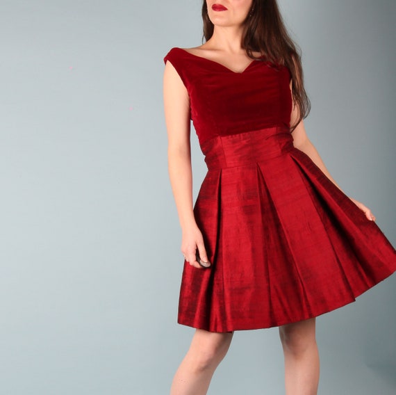 80s 90s Vintage Ruby Red Dress // Velvet Pleated … - image 5