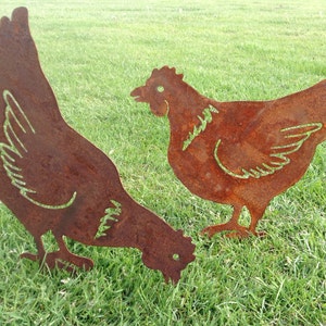 Rusty Hen / Chicken Garden Decor / Chicken gift / Metal Hen Gift / Metal Garden Ornament / Rusty Metal Chicken / Rusty Garden Decor / Hens image 3