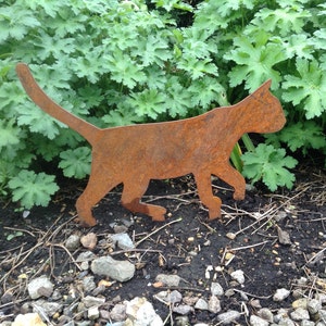 Rusty Walking Cat Garden Decor / Metal Cat Garden Gift / Rusty Metal Cat Sculpture / Garden Cat Decoration / Cat Garden Gift