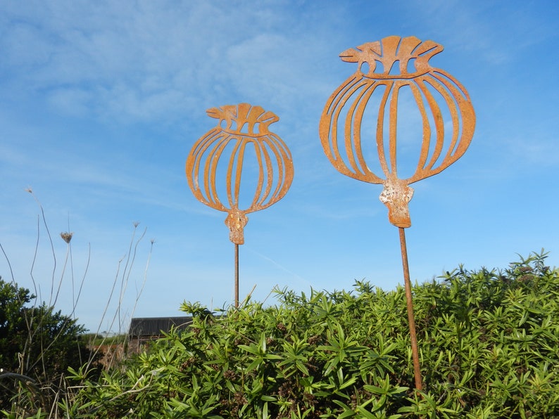Rusty Metal Poppy Seed Head / Metal Seed Head Garden Decor / Etsy