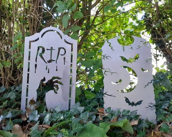 Halloween Gravestone Sculpture / Metal Gravestone / Metal Gravestone / Tombstone / Trick or Treat / Halloween Party / Halloween Decoration