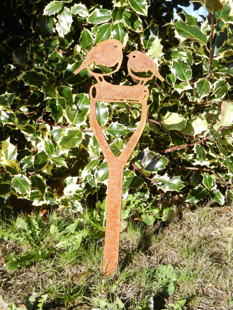 Robin on Spade Garden Decoration / Bird Garden Gift / Rusty Metal Robin Decor / Garden Stake Gift / Rusty Metal Bird Art / Twin Birds Art image 5