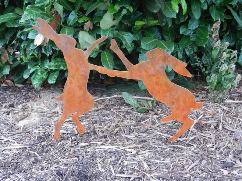 Rusty Hare Sculpture / Boxing Hare Garden Art / Metal Hare Etsy UK