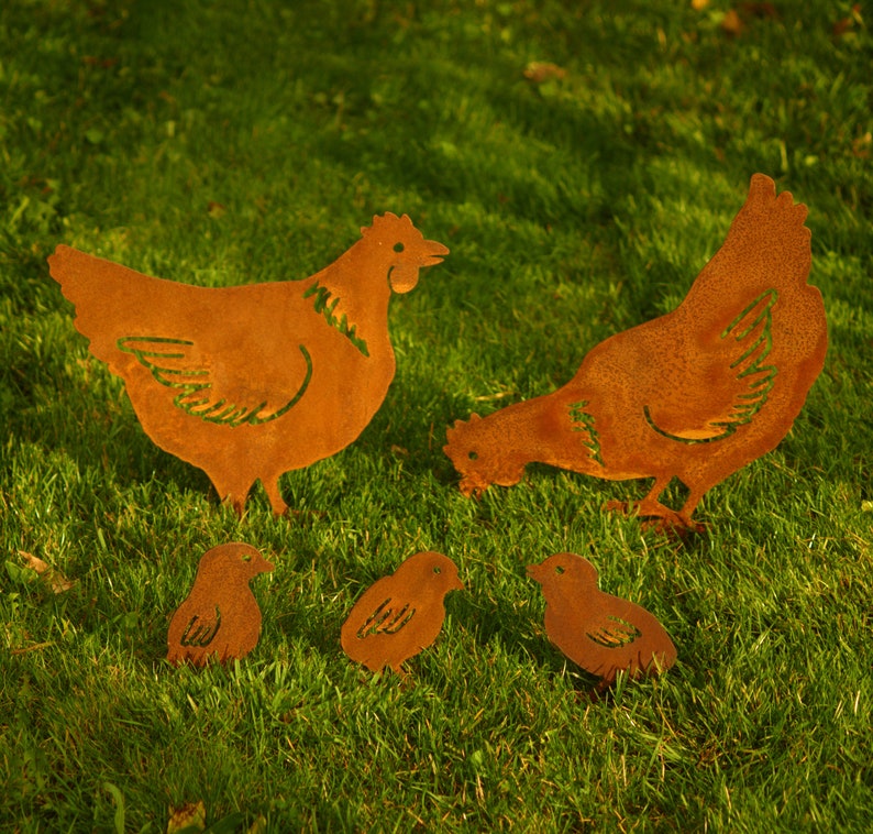 Rusty Hen / Chicken Garden Decor / Chicken gift / Metal Hen Gift / Metal Garden Ornament / Rusty Metal Chicken / Rusty Garden Decor / Hens image 2
