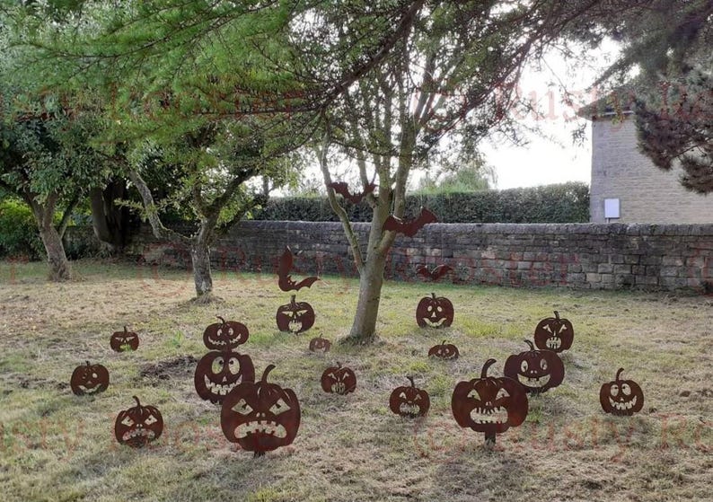 Rusty Metal Bats / Halloween Bats / Halloween Decoration / Halloween Bats image 4