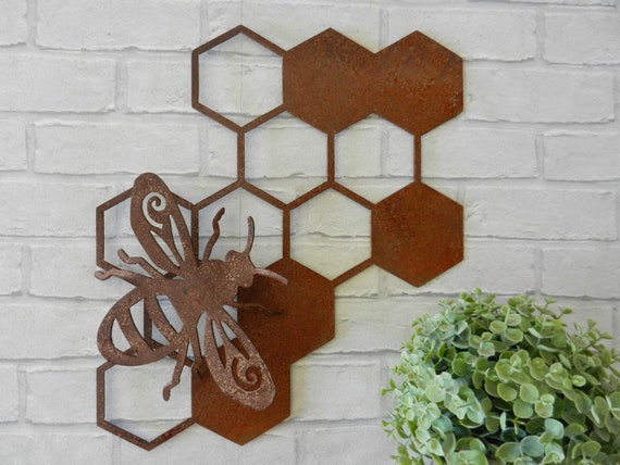 Rusty Metal Bee Honey Comb Garden Decor / Metal Bee Garden Gift / Honey Bee  Art / Rusty Metal Bee Gift / Honey Comb Decor 