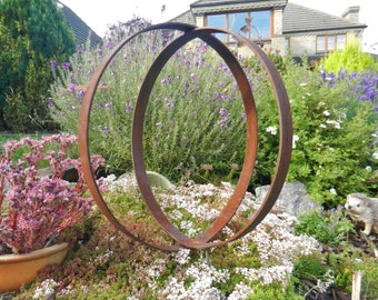 Rusty Metal Ring Sculpture / Garden Rings Rustic Sculpture / Metal Sculpture Garden Centrepiece with Rustic Rings - Aprox 52cm diameter