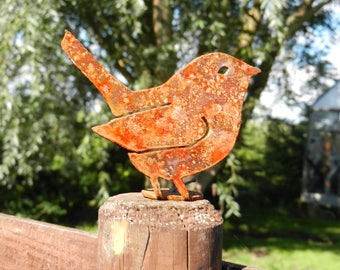 Rusty Metal Wren Bird / Rusty Metal Bird Garden Gift / Bird Fence Topper / Bird Thank you gift  / Bird Garden Decoration /Garden Gift