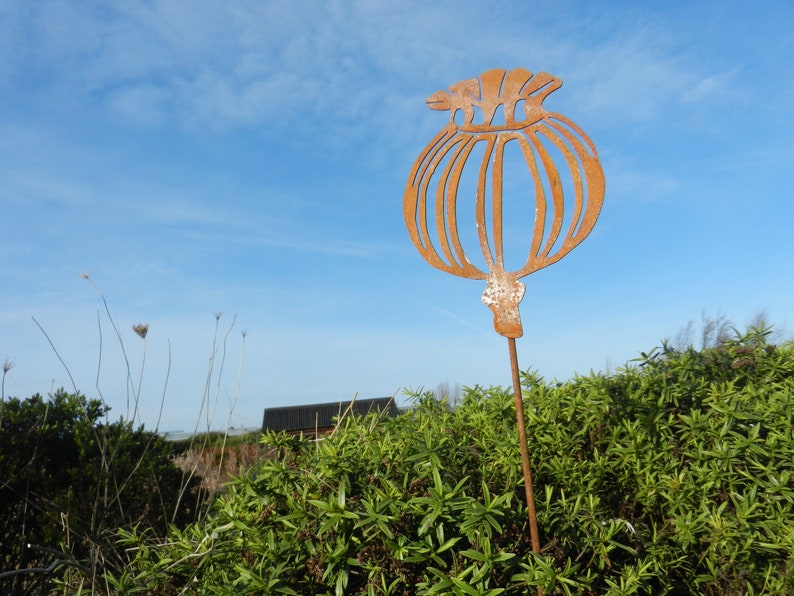 Rusty Metal Poppy Seed Head / Metal Seed Head Garden Decor / Etsy