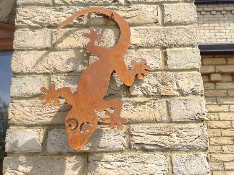 large gecko garden wall art