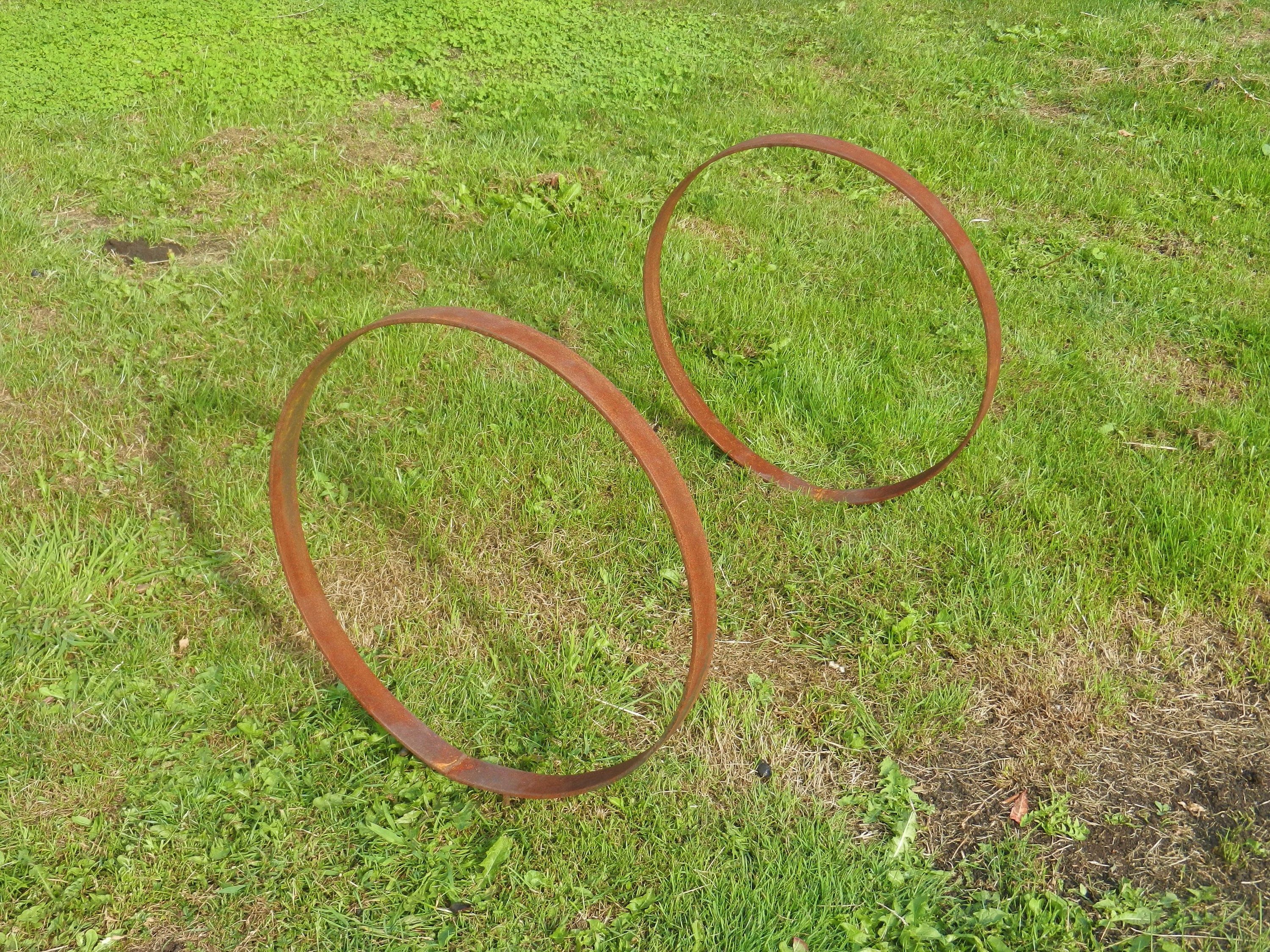 Rusty Rings Rusty Metal Ring Sculpture / Garden Rings Rustic Sculpture / Metal ...