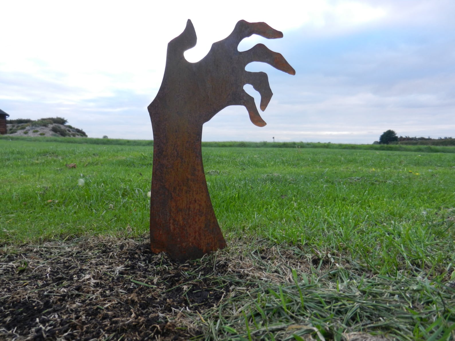 Rusty Zombie Hand Walking Dead Zombie Zombie Garden Art Rusty rusty-zombie-hand-walking-dead-zombie-zombie-garden-art-rusty