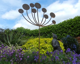 Rusty Metal Cow Parsley Sculpture / Metal Seed Head Garden Decor / Metal Cow Parsley Garden Stake / Metal Flower Garden Decor