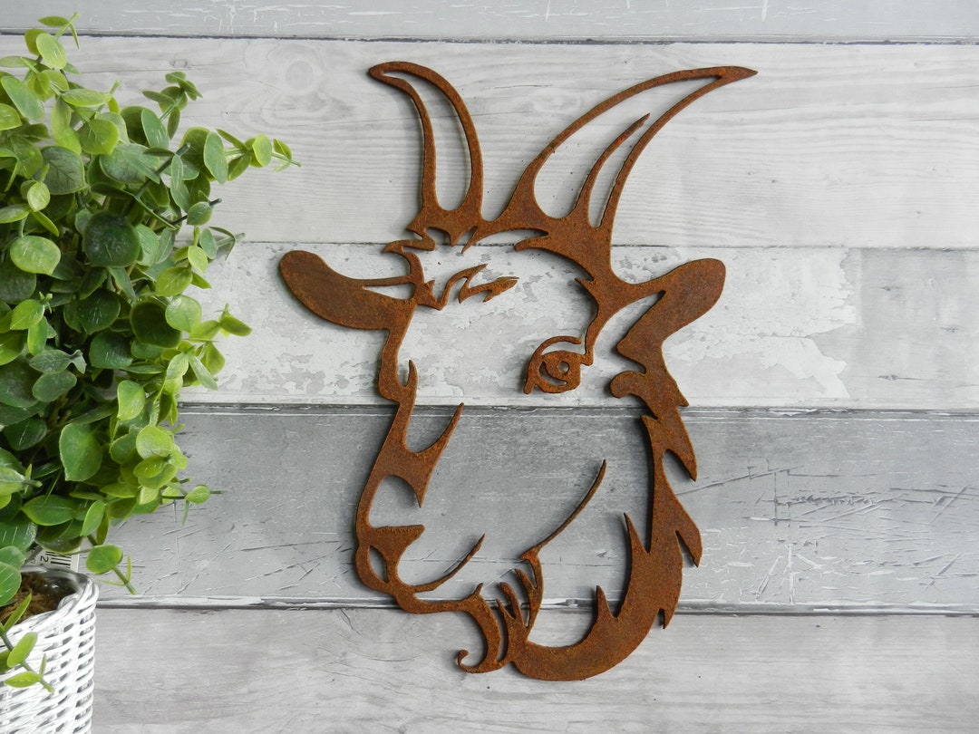 Rusty Goat Head Decor / Goat Garden Gift / Rusty Metal Goat Wall Decor an Unusual Farmyard Gift