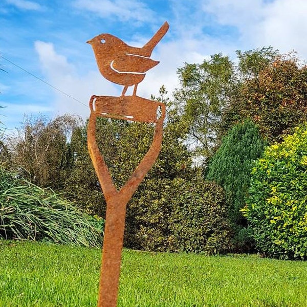 Maceta con forma de reyezuelo para decoración de jardín / Regalo para jardineros aficionados a las aves / Regalo de reyezuelo de metal con mango de pala / Decoración de jardín de metal / Arte de pájaros de metal / Jardín rústico