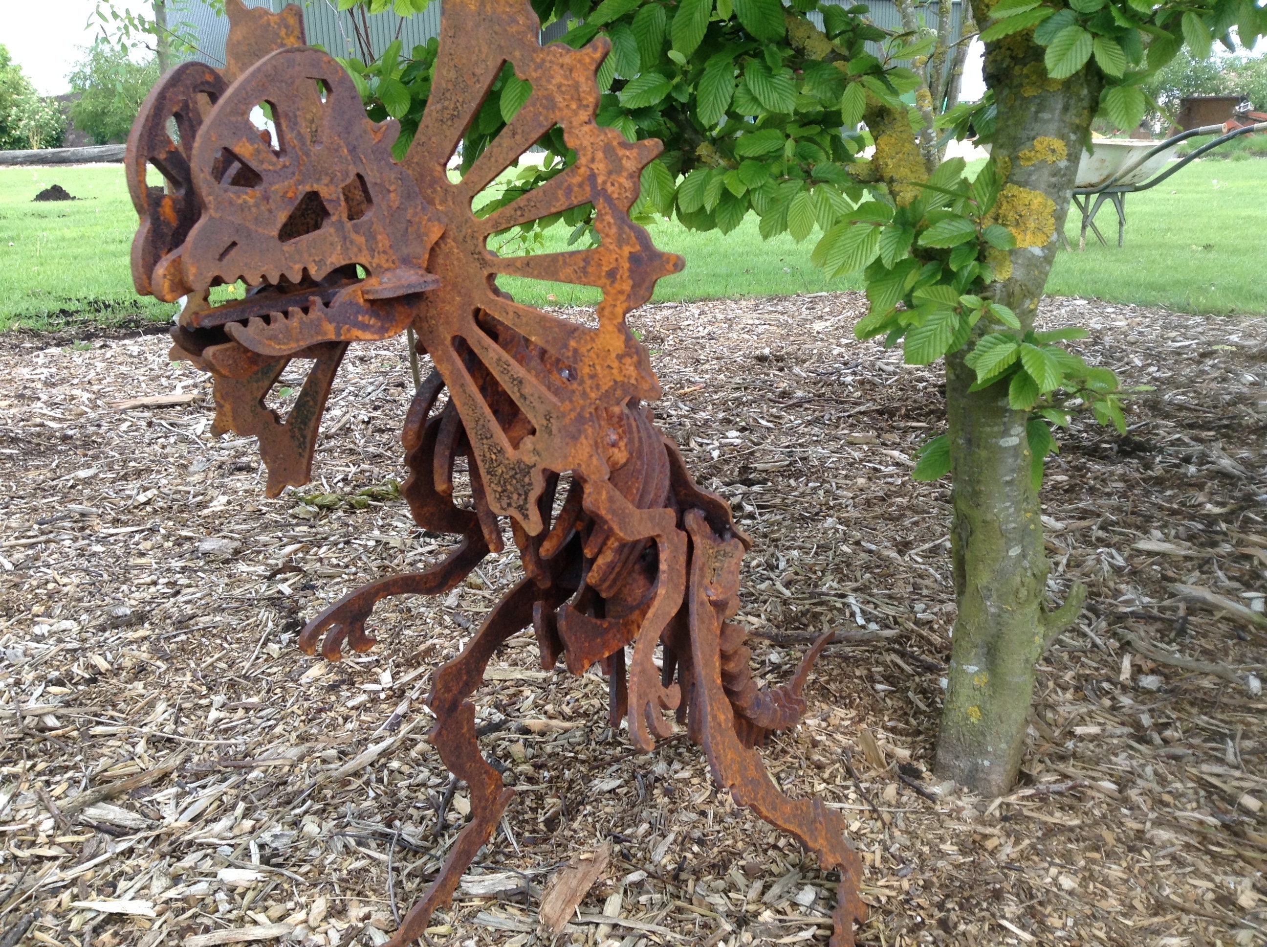 Dinosaur Garden sculpture / Metal Dinosaur Garden Decor / Etsy