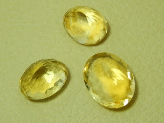 Citron Quartz pierres précieuses facettes vrac Cabochon ovale Dimensions : Dimensions : Dimensions : 11 X 14 MM à 13 X 18 MM environ la meilleure qualité à prix de gros. 974ea6 Citron Quartz pierres précieuses facettes vrac Cabochon ovale Dimensions : Dimensions : Dimensions : 11 X 14 MM à 13 X 18 MM environ la meilleure qualité à prix de gros. 974ea6