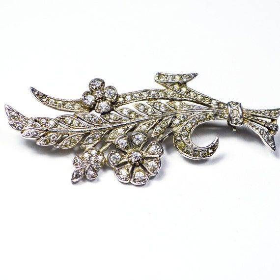 Vintage Art Deco 1920s silver tone paste flower  … - image 1