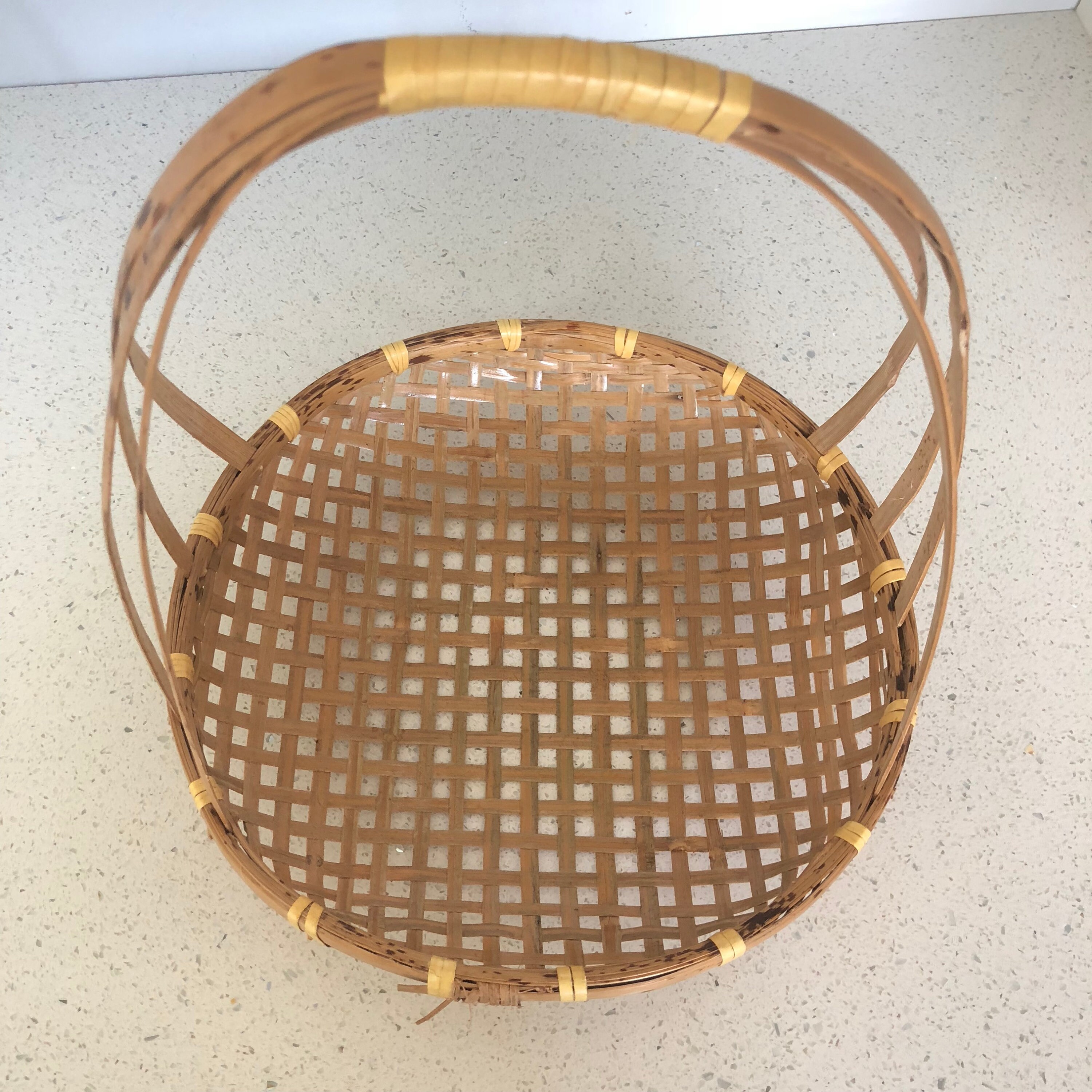 Round Tobacco Basket With Handle Etsy