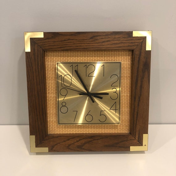 Vintage Mid Century Style Linden Wall Clock - Linden Wall Clock Vintage Mid Century Style Linden Wall Clock - Linden Wall Clock