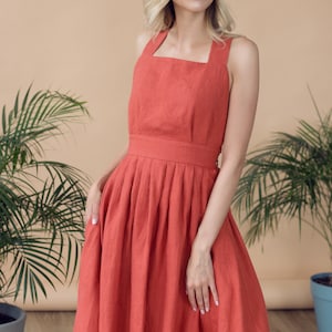 Vestido de lino, vestido pinafore, vestido de verano de lino, vestido de invitada de boda, vestido de espalda abierta, vestido de mujer con bolsillos, vestido de cóctel ADELAIDE imagen 5