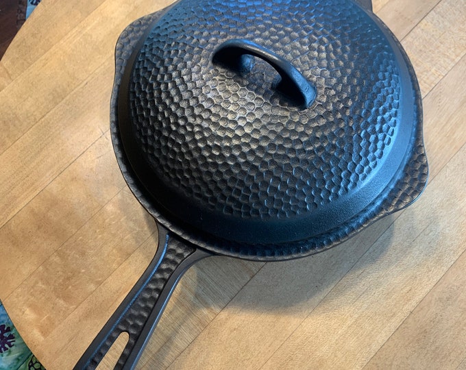 Vintage Griswold Hammered Cast Iron Skillet Hinged Tab With Lid Size 5