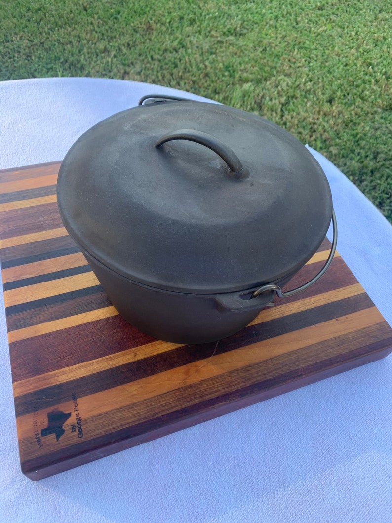 Vintage Lodge Cast Iron Flat Bottom Kettle Pot Size 8 with Lid Etsy