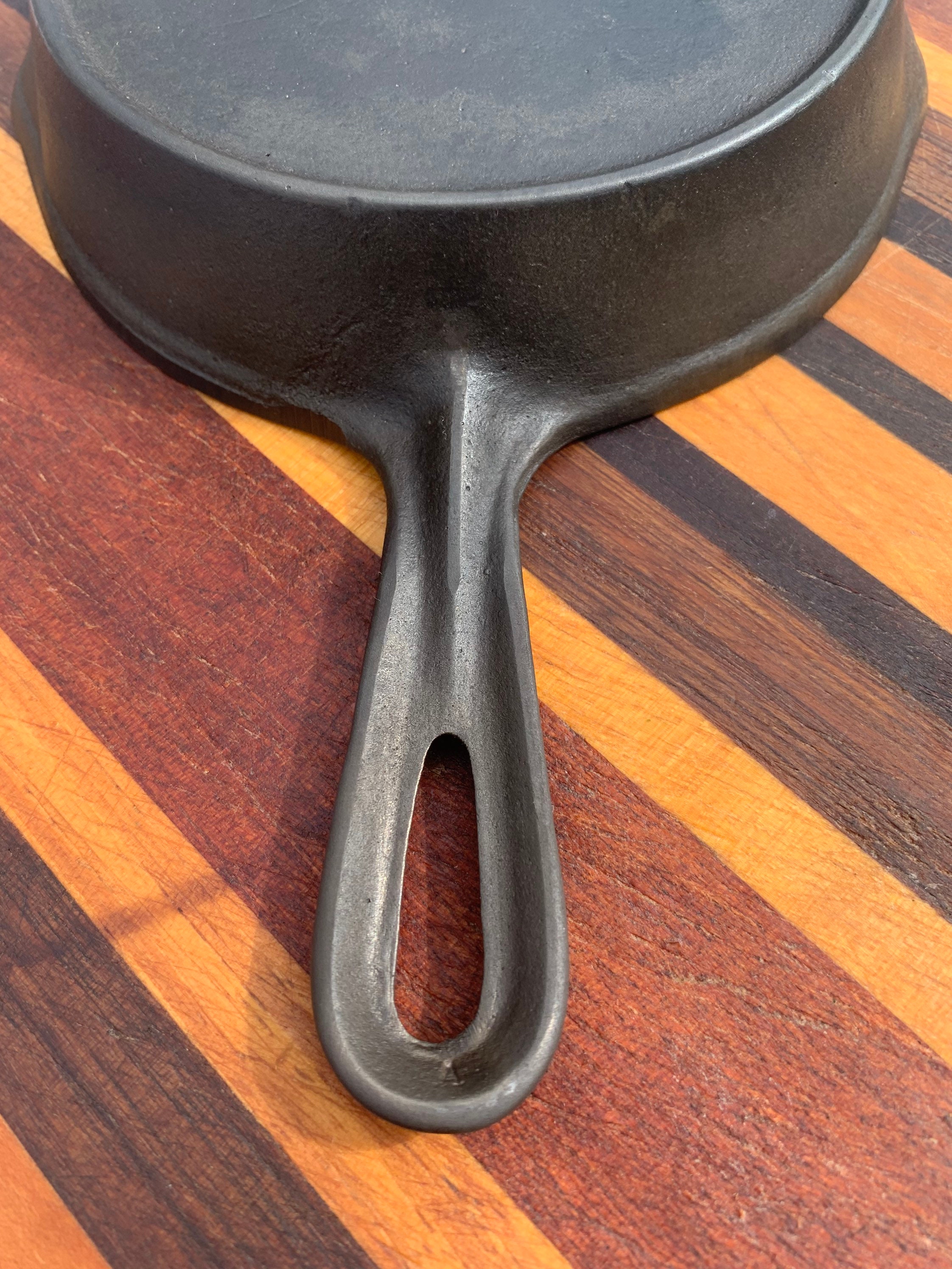 Vintage Unmarked Cast Iron Skillet Size 3 with Outset Heat Etsy