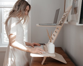 Station assis-debout, standing desk, bureau vertical, poste de travail ordinateur