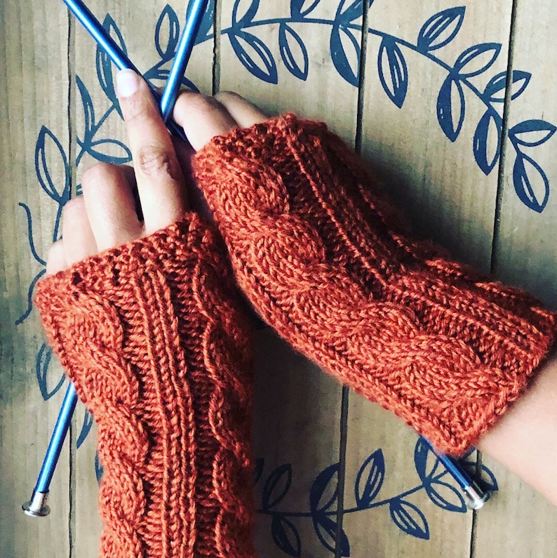 Knit Fingerless gloves image 0