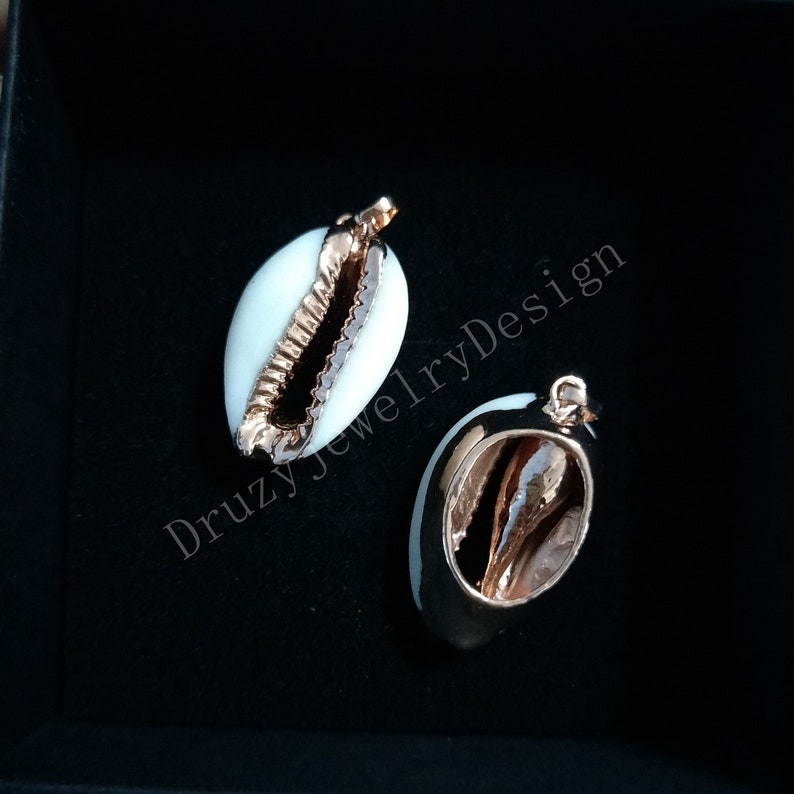 AJ1522--Rose Gold Pendant,Natural Shell Pendant,Cowrie Shell,Sea Shell,Handmade Gemstone,Gold dipped,Making Jewelry
