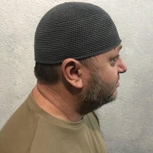 Kufi hat, Men&#39;s Skull cap crochet is cotton, Kufi dark gray, Mens short beanie