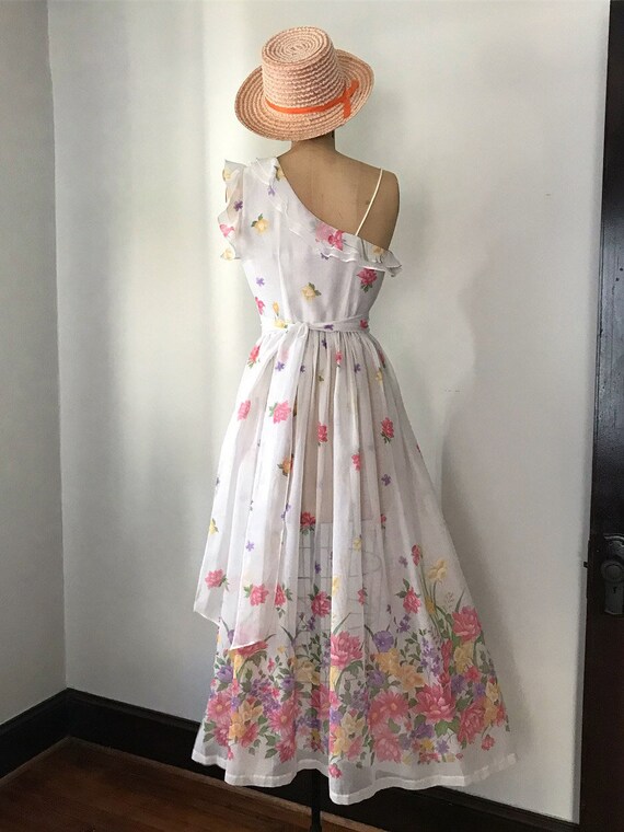 Vintage 70s Sheer Linen Floral Gown w/ Sash - image 2