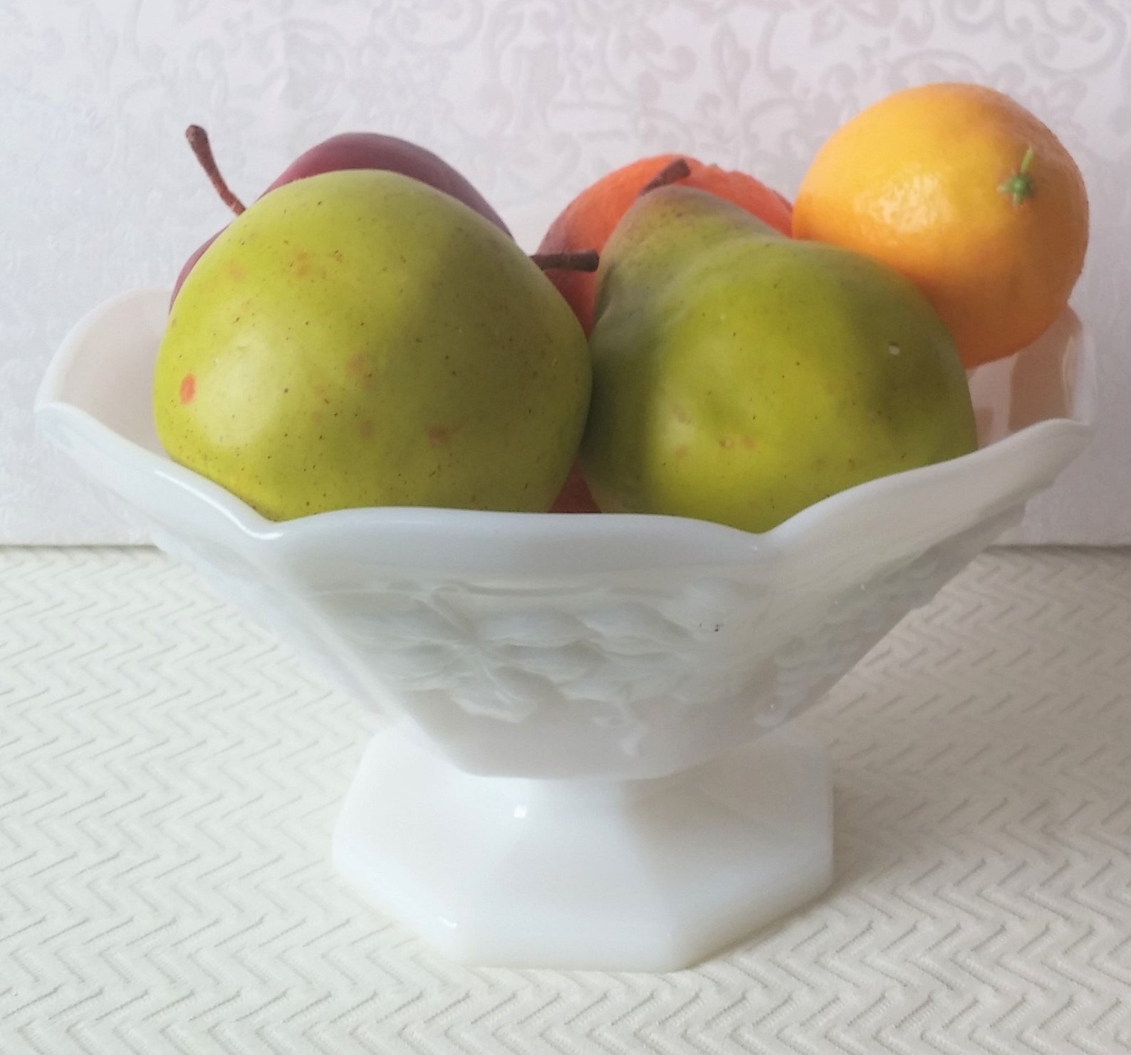 Vintage Milk Glass Fruit Bowl Vintage Grape Design Milk Glass Etsy