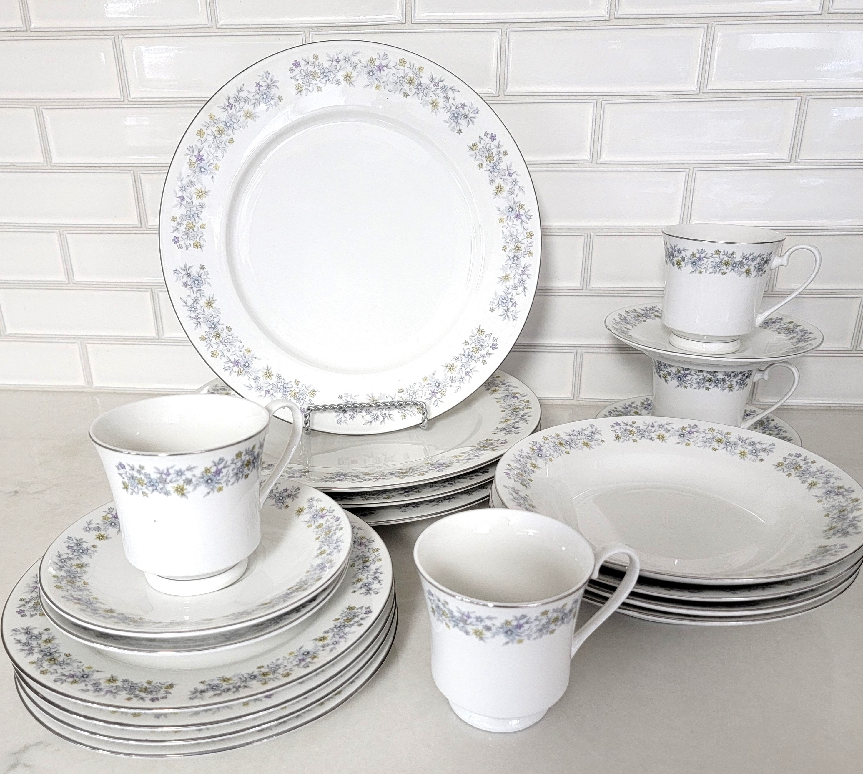 Chinese style Bone China Dinnerware Set Porcelain 20 Piece Dinner