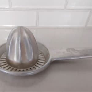Vintage Aluminum Foley Reamer, Vintage Barware, Vintage Foley Reamer, Aluminum Foley Juicer, vintage Foley Juicer