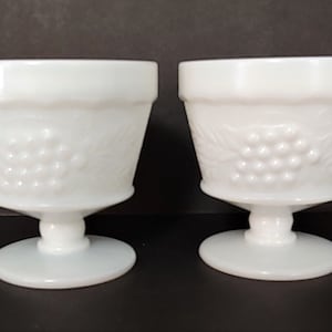 Pair of Vintage Anchor Hocking Glass Grape Design Milk Glass Footed Sherbet or Dessert Bowls, Vintage Glass