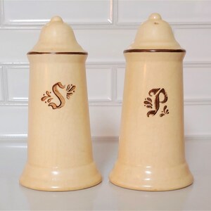 Vintage Pfaltzgraff Salt and Pepper Shaker Set in Yellow and Brown Village Pattern, Vintage Pfaltzgraff Dishes