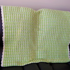 Vintage Hand Crocheted Green and White Baby Afghan, Vintage Baby Afghan, Hand Crocheted Baby Afghan, Vintage Afghan, Vintage Baby Blanket