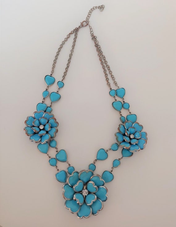 Vintage Turquoise and Silber Colored Floral Statem