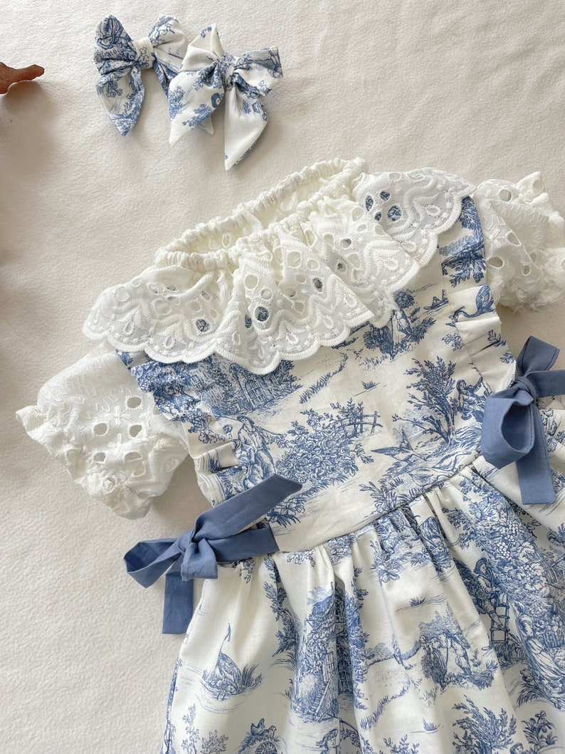 Baby blouse with ruffled collar from 3 months to 3 years, short sleeve image 1