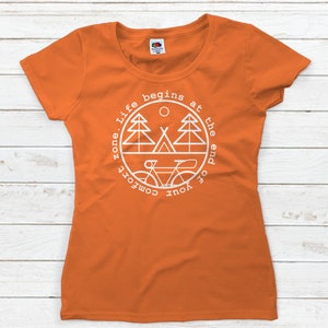 T-shirts originais: A vida começa no fim da sua zona de conforto. Para mulheres.