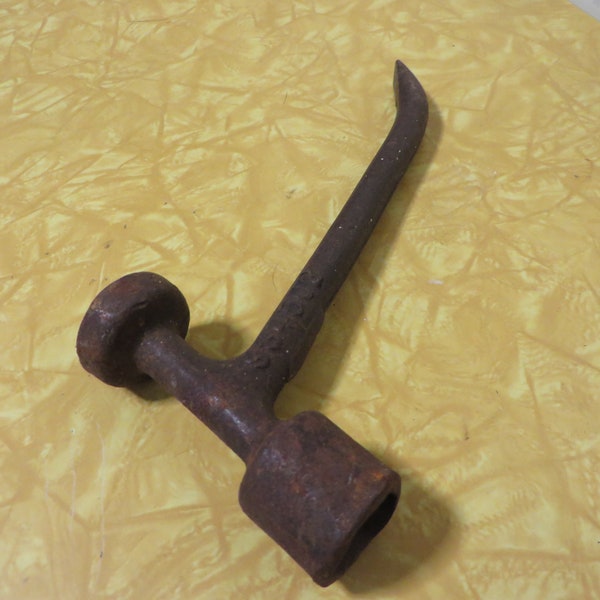 Antique Cast Iron Car Tire Lug Wrench Pry Bar, 3/4" Lug Nut, 9", No. 934502