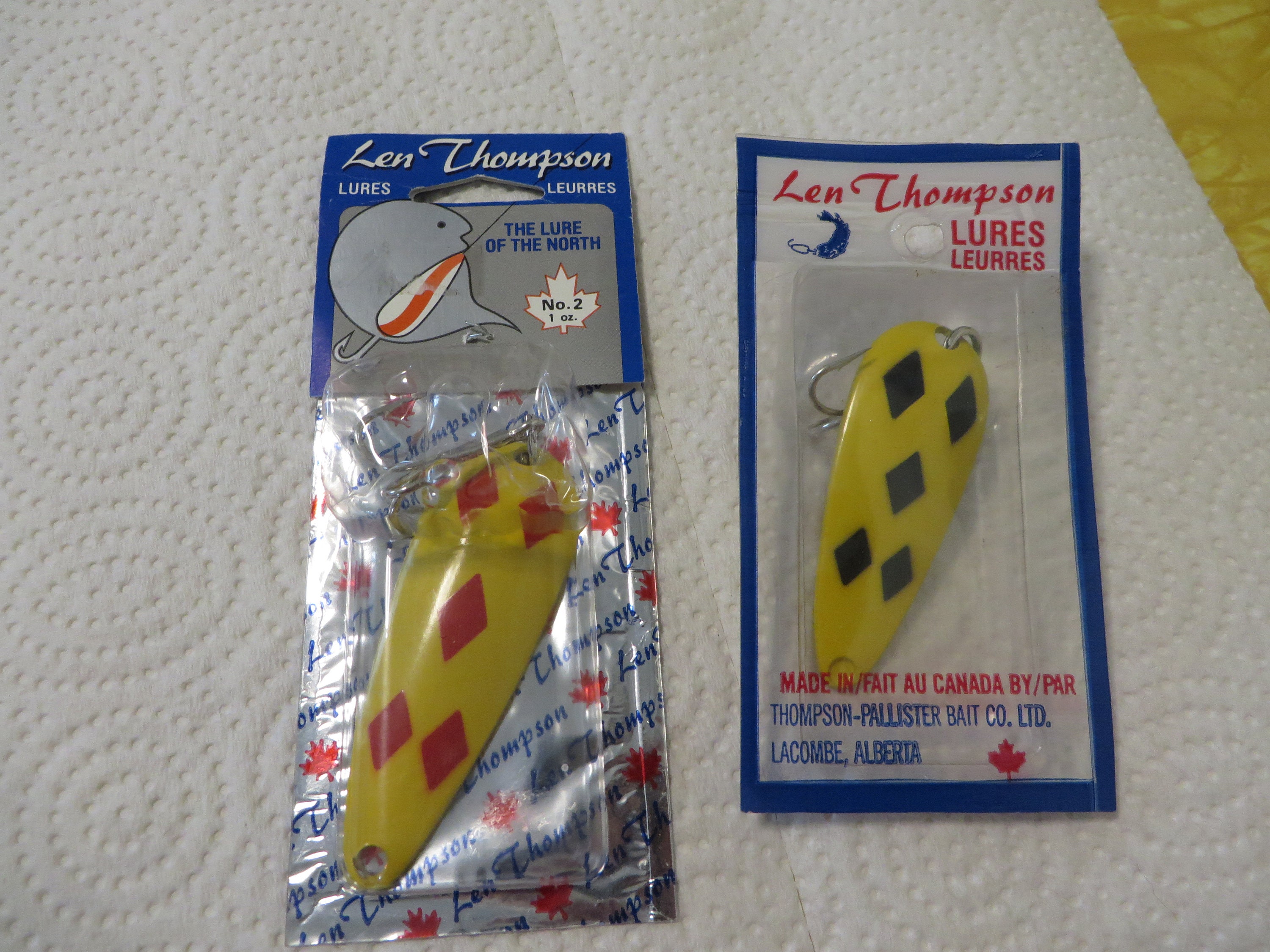 2 Len Thompson Spoon Lures in Original Packages, Black Diamond No. 1, Red  Diamond No. 2 